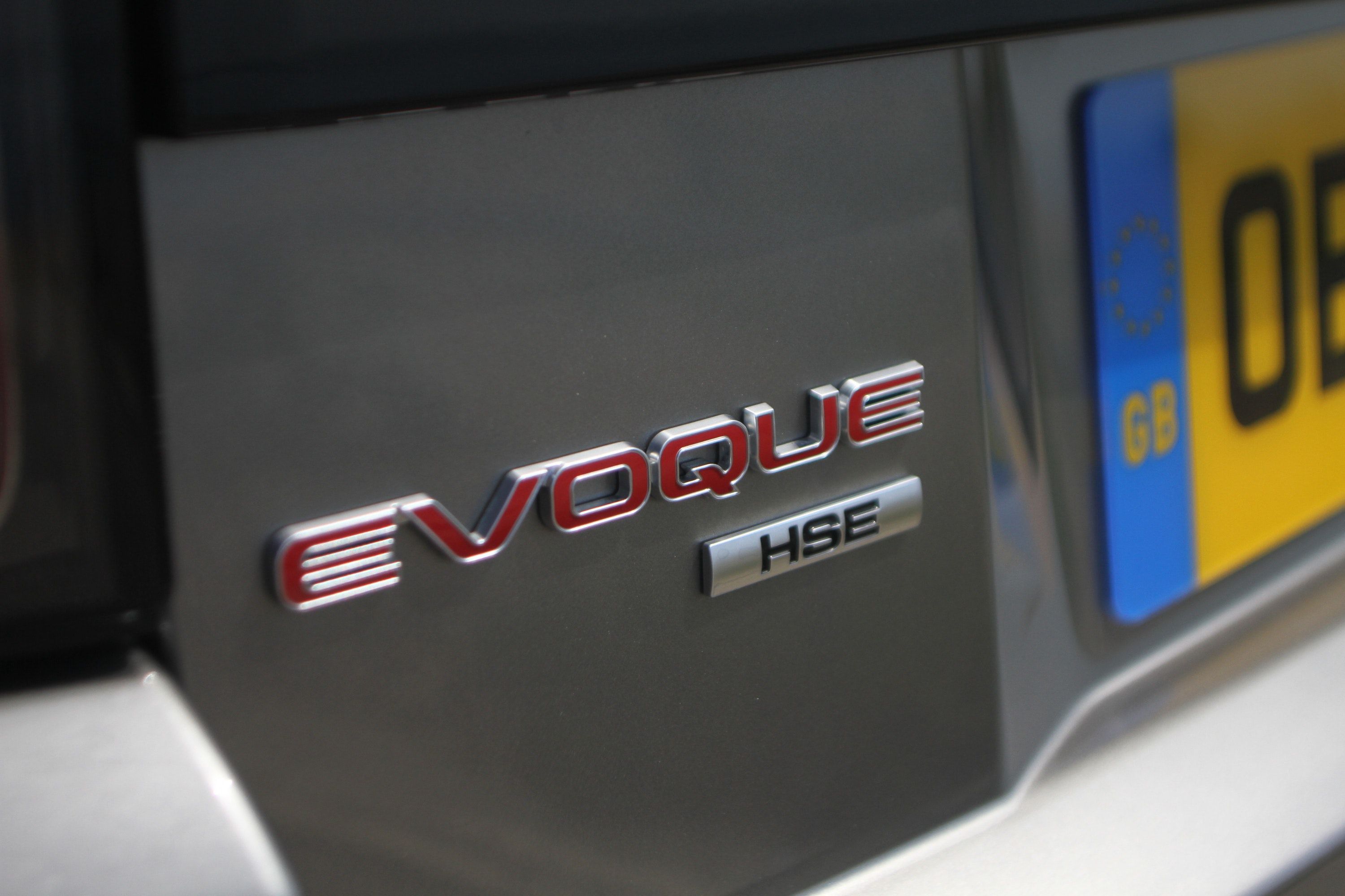 Land Rover Evoque HSE badge close up